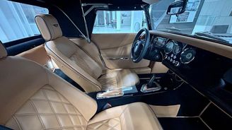 Vozy Caterham a Morgan v ČR Vozy Caterham a Morgan v ČR