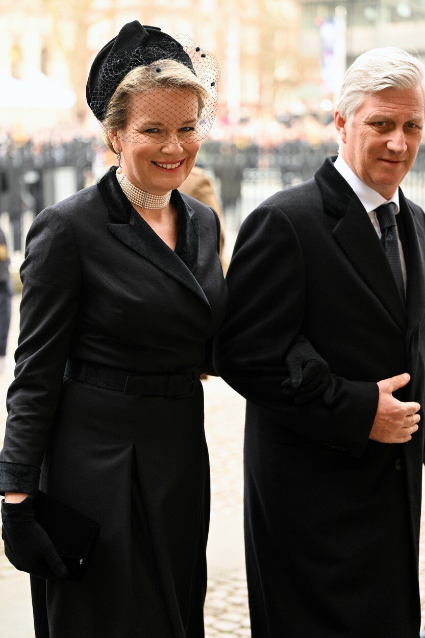 Vzpomínková mše na Prince Philipa ve Westminsterském opatství. Královna Mathilde a Philippe z Belgie