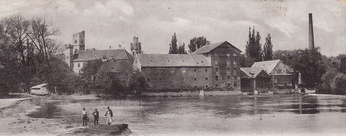 Vránův mlýn v Břeclavi na historických, blíže nedatovaných fotkách.