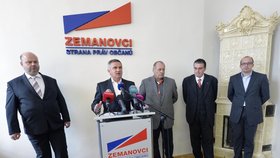 Hradní kancléř Vratislav Mynář kandiduje za Zemanovce ve Zlínském kraji.