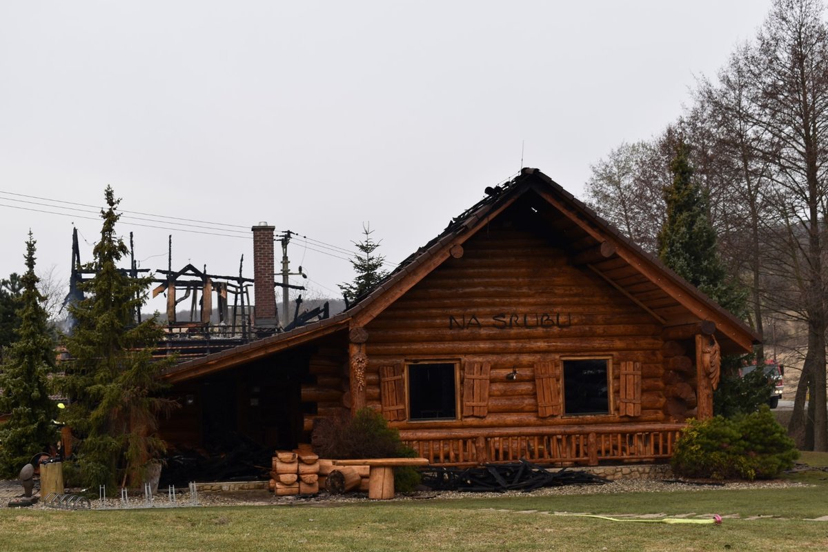 Restauraci Vratislava Mynáře v Osvětimanech zničil požár. (29.3.2022)