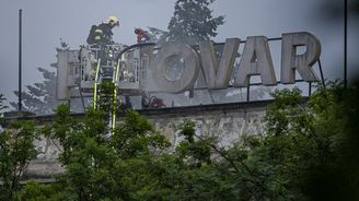 Ve Vratislavicích na Liberecku hoří pivovar