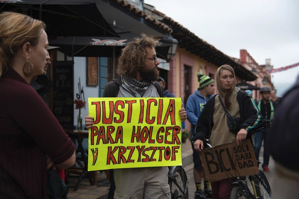 Cyklisté z Evropy byli nalezeni na dně mexické rokle! Pravděpodobně byli zavražděni