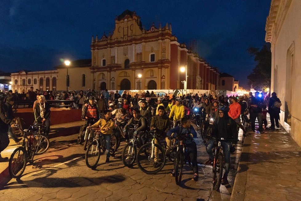 Cyklisté z Evropy byli nalezeni na dně mexické rokle! Pravděpodobně byli zavražděni