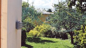 Na pozemcích zakoupených za více než milion vyrostl nejen dům, ale i rozsáhlá zahrada