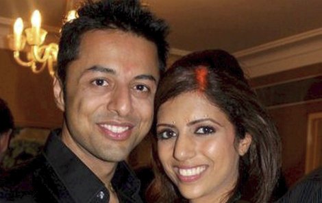 Shrien Dewani s manželkou, z jejíž vraždy byl obviněn.