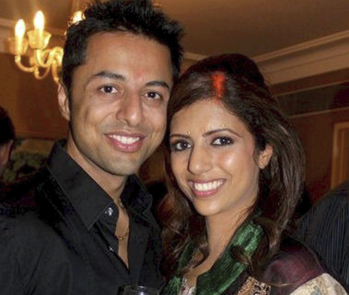 Shrien Dewani s manželkou, z jejíž vraždy byl obviněn.