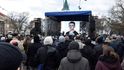 Lidé na vzpomínkovém shromáždění na Náměstí SNP v Bratislavě 21. února 2020 v den druhého výročí vraždy slovenského novináře Jána Kuciaka a jeho partnerky Martiny Kušnírové.