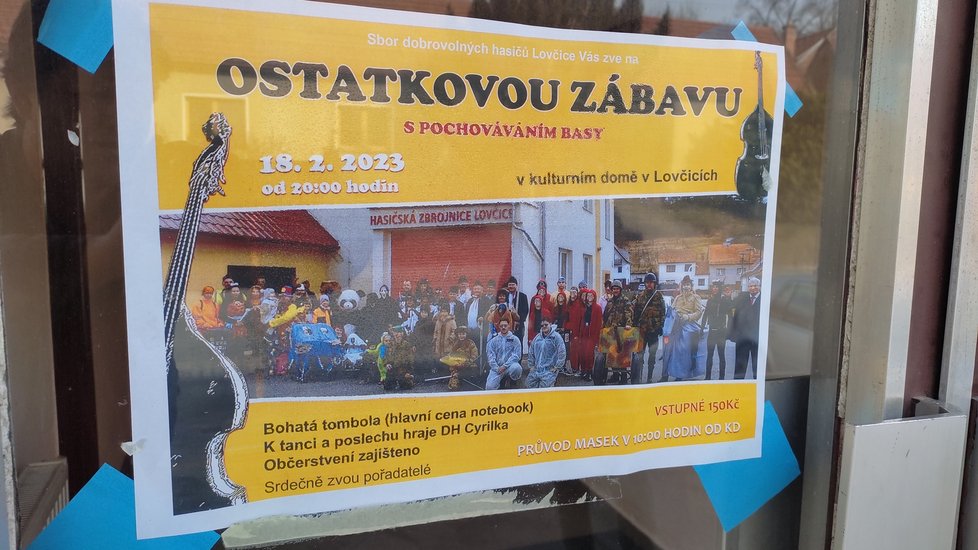 Plakát, kterým zvali hasiči obyvatele Lovčic na fašank.