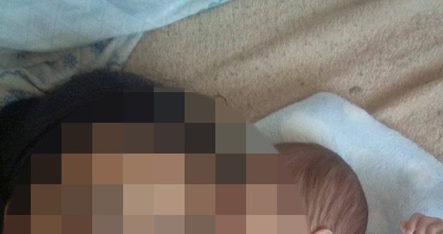 Źena (21) z Brna je podezřelá, že brutálně zabila svého tříměsíčního syna.