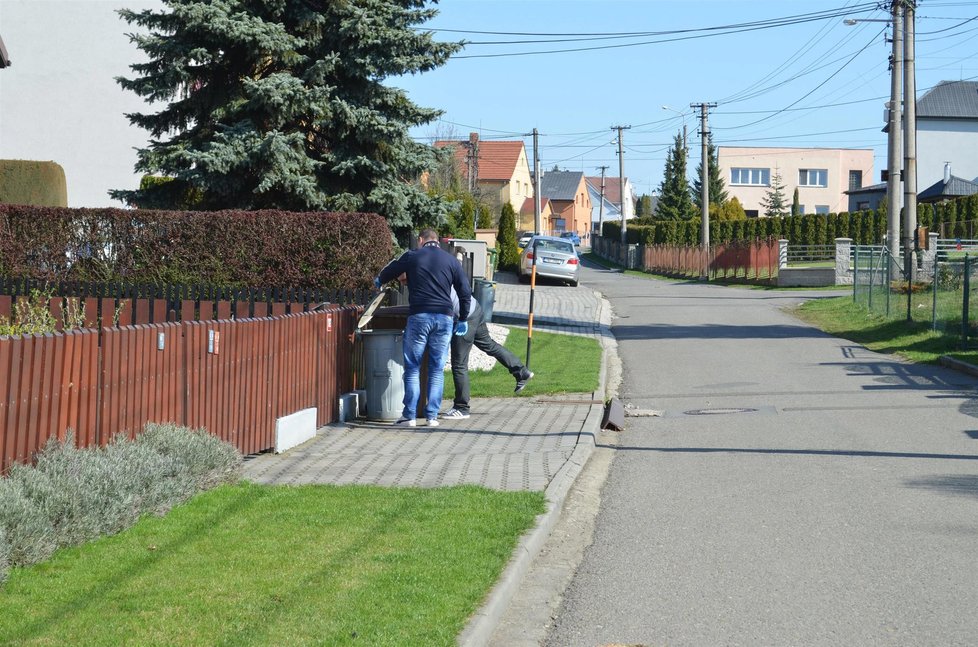 Brutální vražda těhotné Sabiny v Ostravě: Policisté hledají vražednou zbraň v popelnicích?