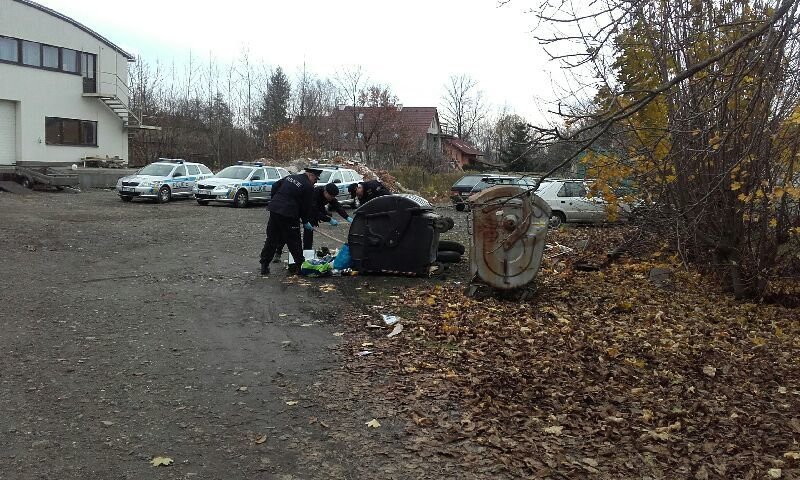 Dvojitá vražda na Pardubicku?! O životy obětí bojovali záchranáři dlouhé desítky minut