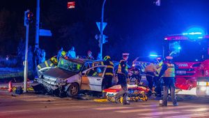 Auto v Jihlavě vjelo do lidí: Čtyři zranění chodci! Auto v Jihlavě vjelo do lidí: Čtyři zranění chodci!