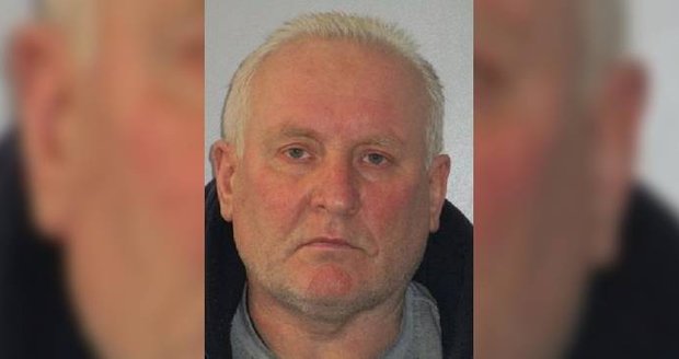 Policie hledá chladnokrevného zabijáka z Polska: Vystřílel rodinu, je velice nebezpečný.