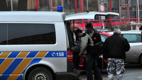 Kriminalisté v Praze v Topolové ulici vyšetřují vraždu