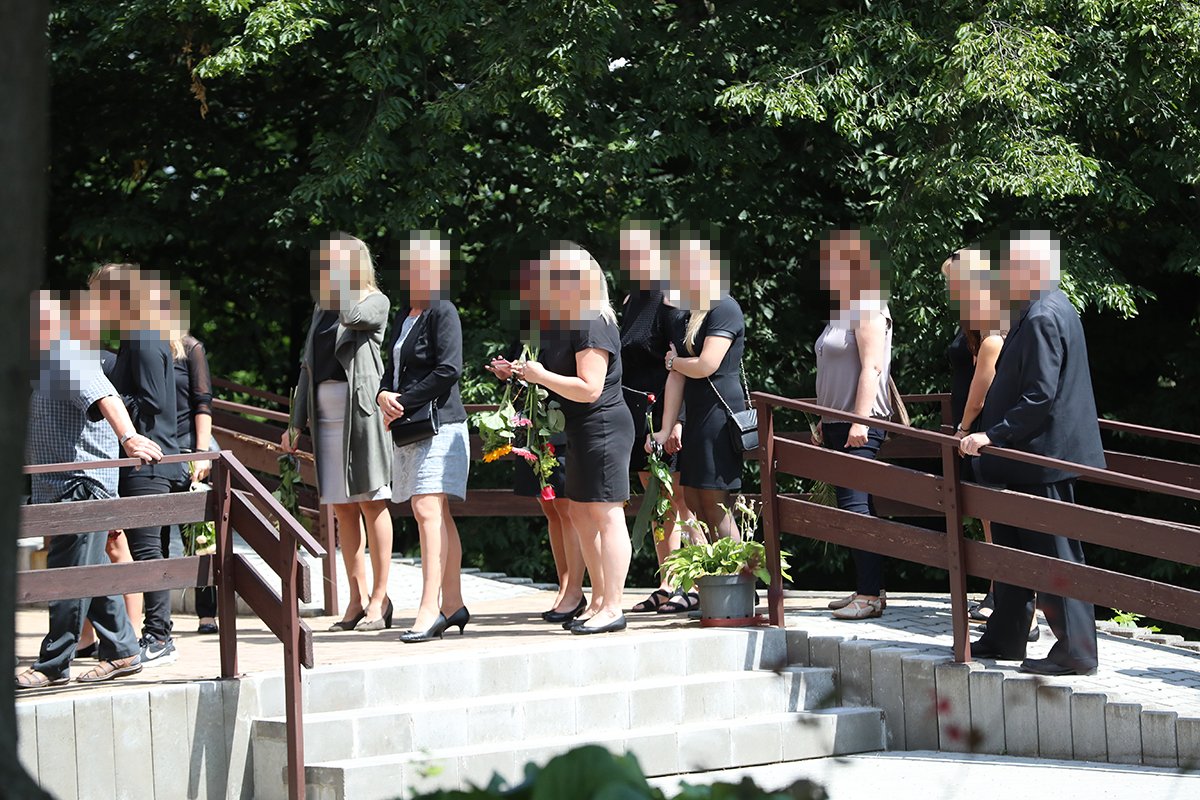 Pohřeb ženy (†47), kterou v Rychnově nad Kněžnou zastřelil její manžel Miloslav