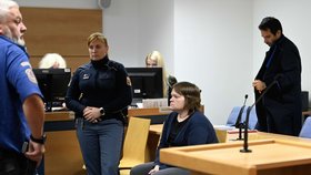 Obžalovaná Romana Kašíková v soudní síni zlínské pobočky Krajského soudu Brno. (18. 9. 2024)