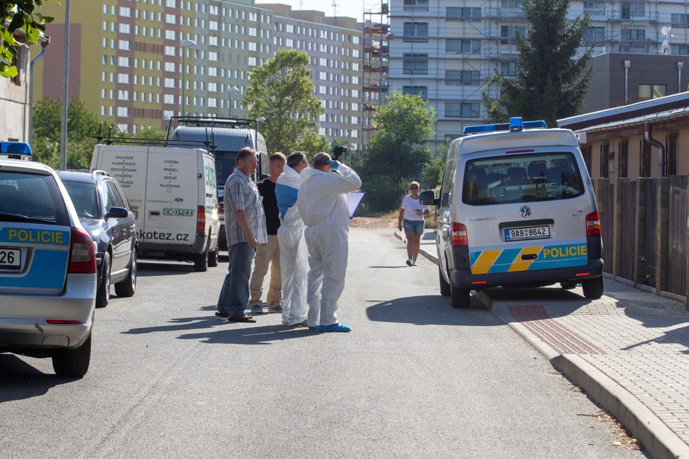 Krvavý incident na ubytovně V Hrobech policisté vyšetřují jako vraždu.