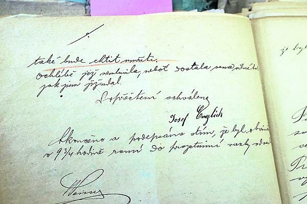 Podpis Josefa Englicha pod výpovědí, v níž ze všeho viní svou ženu.