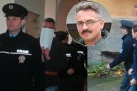 Strážník zabil barmana Radka: Soud ho poslal do vazby! Hrozí mu doživotí