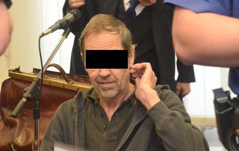 Rostislav K. ukončil trápení nemocné manželky a tchyně.