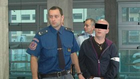 Petr Venský u soudu přiznal, že lichváře Mlčocha skutečně střelil brokovnicí do hlavy a detailně vylíčil hrůzné divadlo