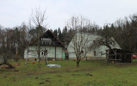 Ve statku Vilémka u Kardašovy Řečice na Jindřichohradecku se po vraždě ubytovat nikdo nechce.