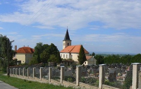 Křepice na Břeclavsku jsou starobylou vinařskou obcí. Žije zde asi 1200 obyvatel.
