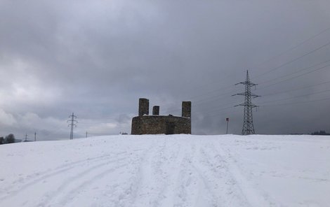 Vražda se stala u popraviště na Šibeničním vrchu.