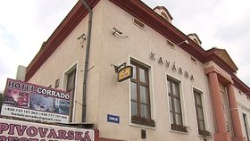 Agenti GRU Čepiga a Miškin se v Ostravě měli v říjnu 2014  ubytovat v hotelu Corrado pod falešnými doklady Petrov a Boširov. Vyrazili i na střelnici, uvedla ČT
