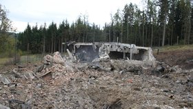 Muniční areál ve Vrběticích po explozi.