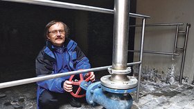 Milan Trnka může regulovat monitorovaný tlak v podloží lázní