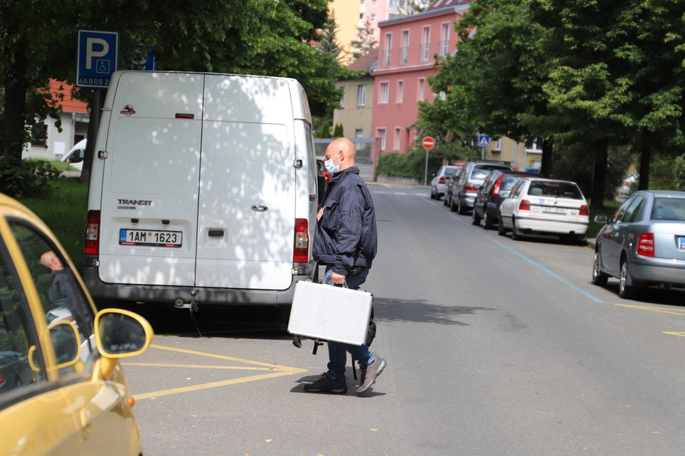 K tragédii došlo v neděli 24. května v pražských Vršovicích, zemřelo tam malé miminko.