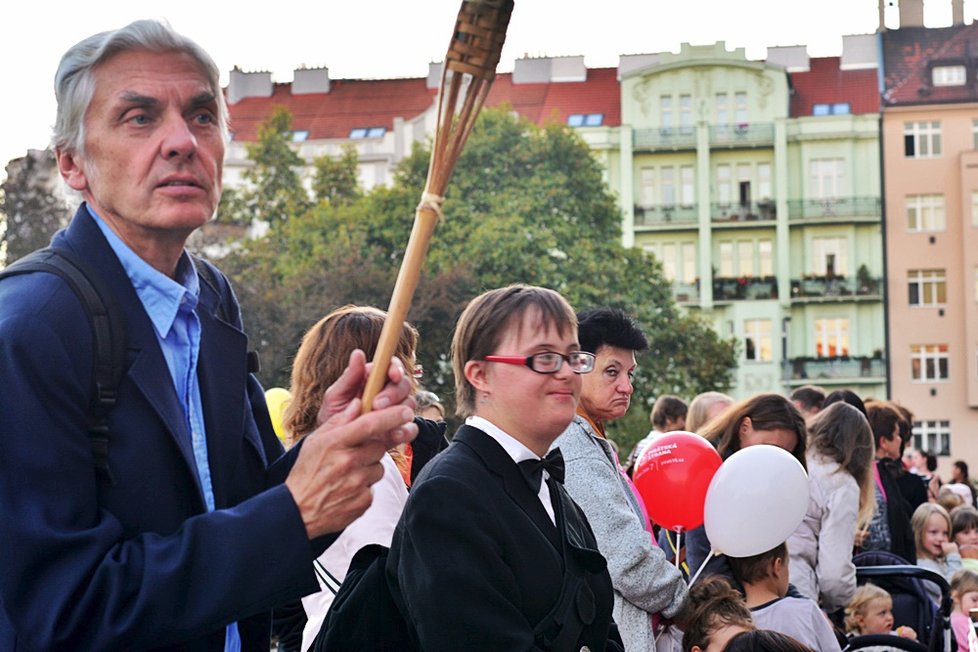 Svatováclavský průvod s koňmi po Vršovicích