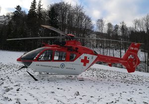 Vrtulník moravskoslezských záchranářů.