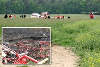 U Českých Budějovic se zřítil vrtulník: Uhořeli v něm dva lidé