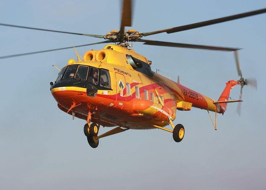 Mil Mi-8MT těžařské firmy Rosněfť.