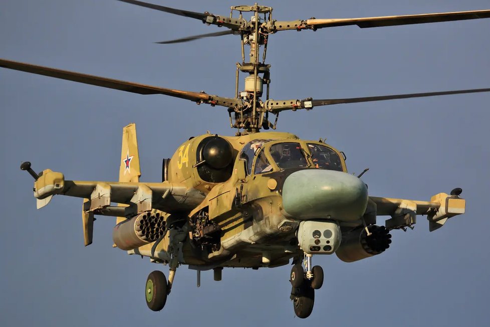 Dřív byly Ka-52 k vidění s lehčí výzbrojí.