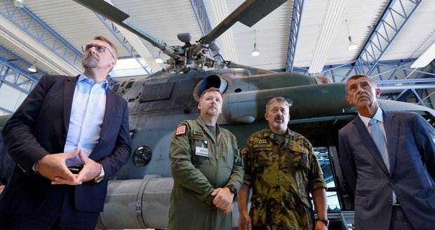 Vrtulníky za 14,5 miliard oživí českou armádu. V Pákistánu lítají teď, u nás v roce 2023