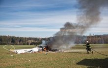 Tragédie na Náchodsku: Pád vrtulníku nepřežil instruktor a žák!