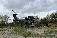 Nácvik záchrany se proměnil v realitu: Vojenský vrtulník v lomu Velká Amerika zavadil vrtulí o strom