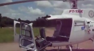 Sebevražedná helikoptéra spáchá autodestrukci. Kdo za to může?