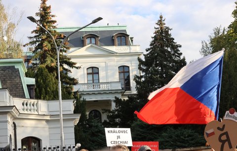 Rusko už nebude mít v Česku pozemky zdarma. Vláda chce nájemné a čeká odvetu Moskvy