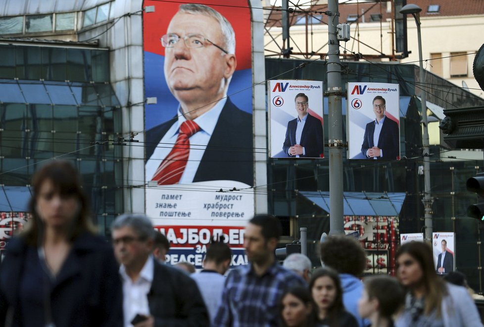 Prezidentské volby v Srbsku vyhrál předběžně s 58 procenty dosavadní premiér Alexander Vučić.