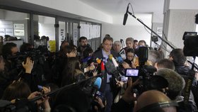 Předčasné parlamentní a místní volby v Srbsku podle očekávání vyhrála strana premiéra Vučiče.