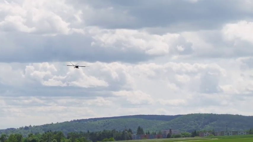 Černá labuť už má testy za sebou, teď ukáže své schopnosti na soutěži Air Cargo Challenge v německém Mnichově.