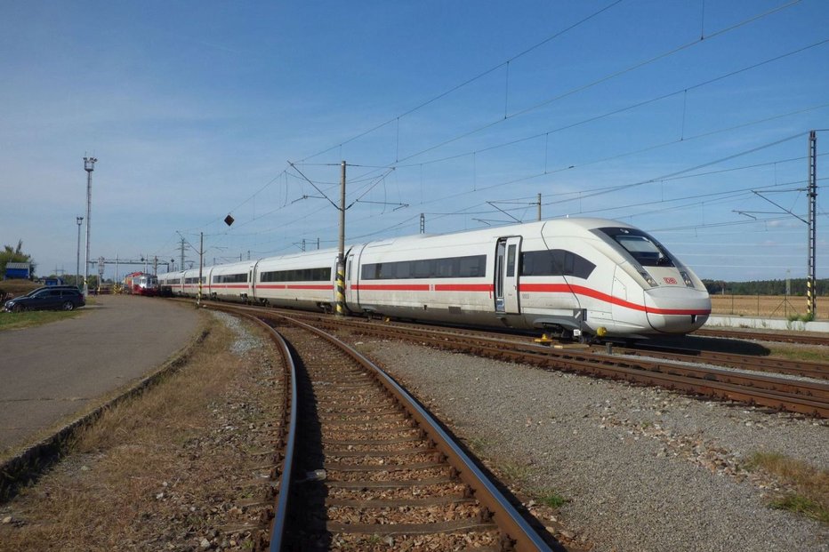 Vysokorychlostní jednotka Siemens ICx pro Deutsche Bahn