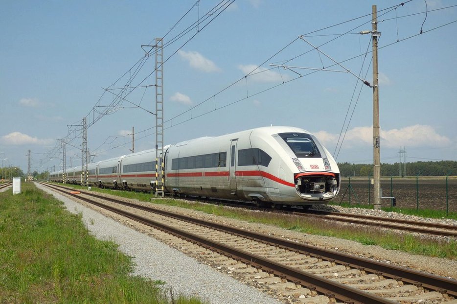Vysokorychlostní jednotka Deutsche Bahn ICx od Siemensu