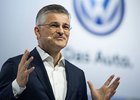Šéf americké divize Volkswagenu Michael Horn odchází, v podniku působil 25 let