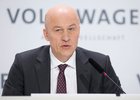 Volkswagen slibuje revizi systému odměňování vedoucích pracovníků